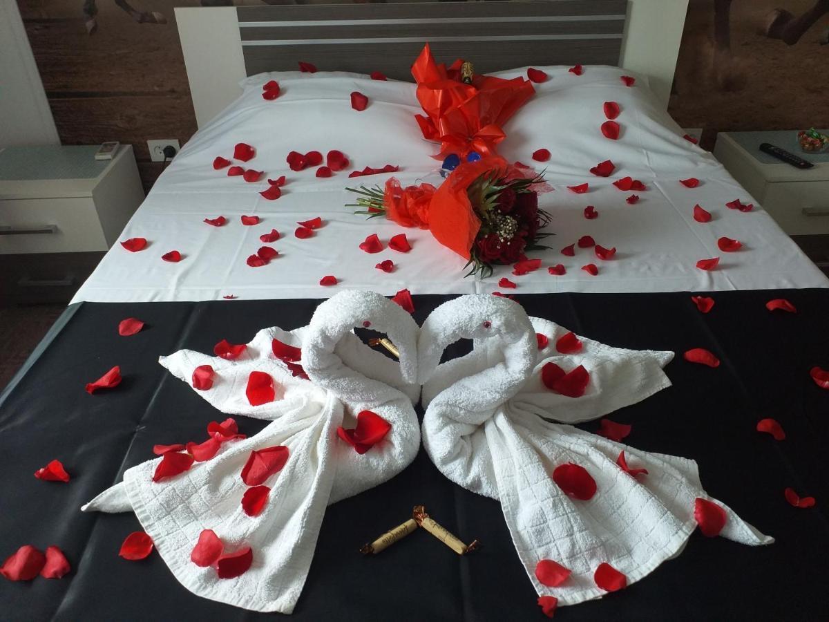 Hotel Hobby Hunedoara Dış mekan fotoğraf