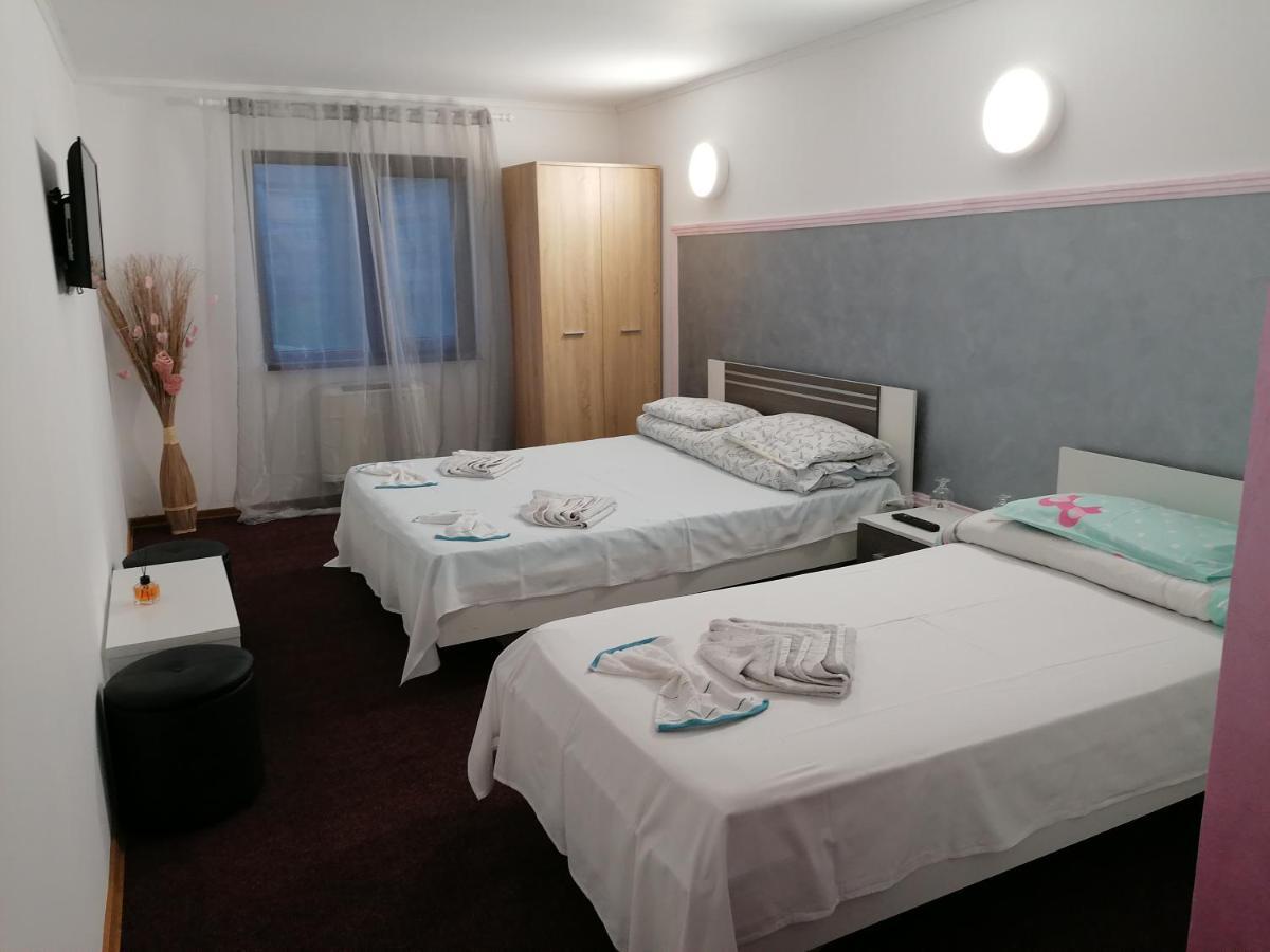 Hotel Hobby Hunedoara Dış mekan fotoğraf