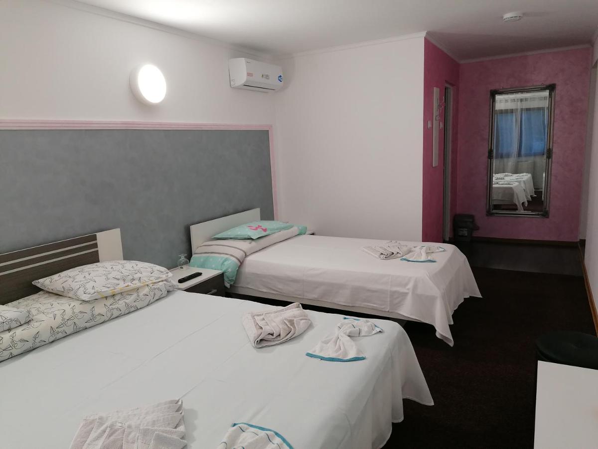 Hotel Hobby Hunedoara Dış mekan fotoğraf