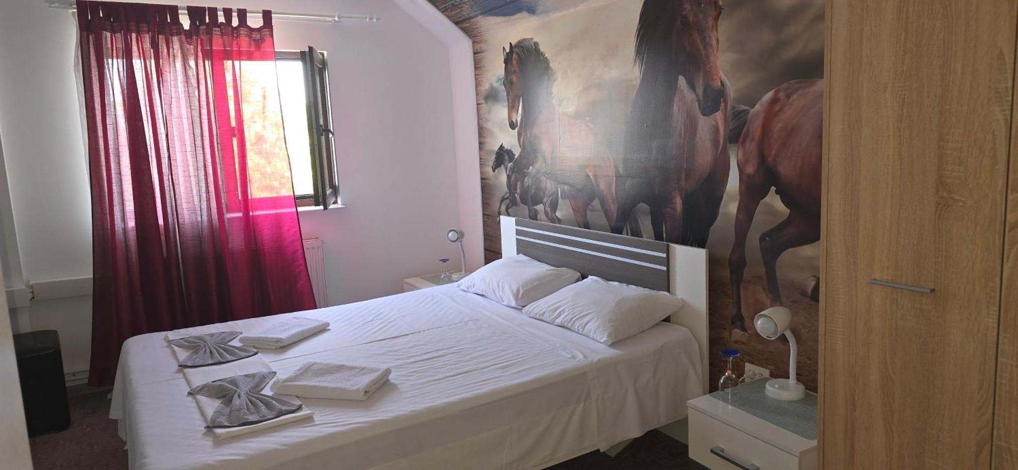 Hotel Hobby Hunedoara Dış mekan fotoğraf