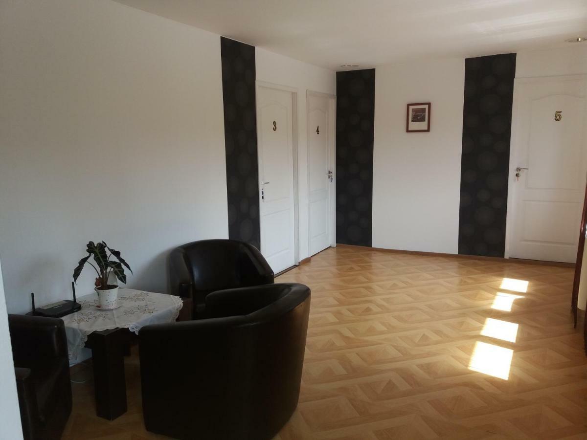 Hotel Hobby Hunedoara Dış mekan fotoğraf