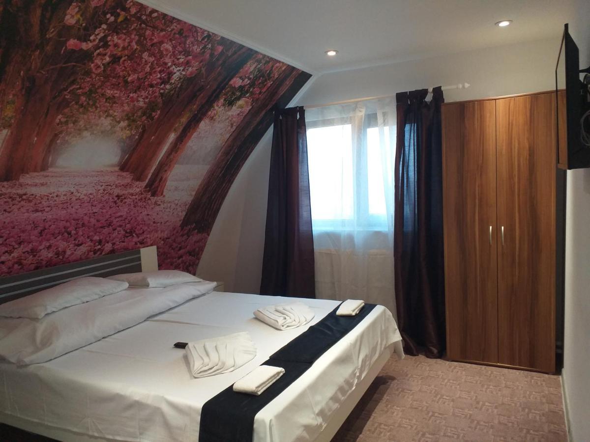 Hotel Hobby Hunedoara Dış mekan fotoğraf